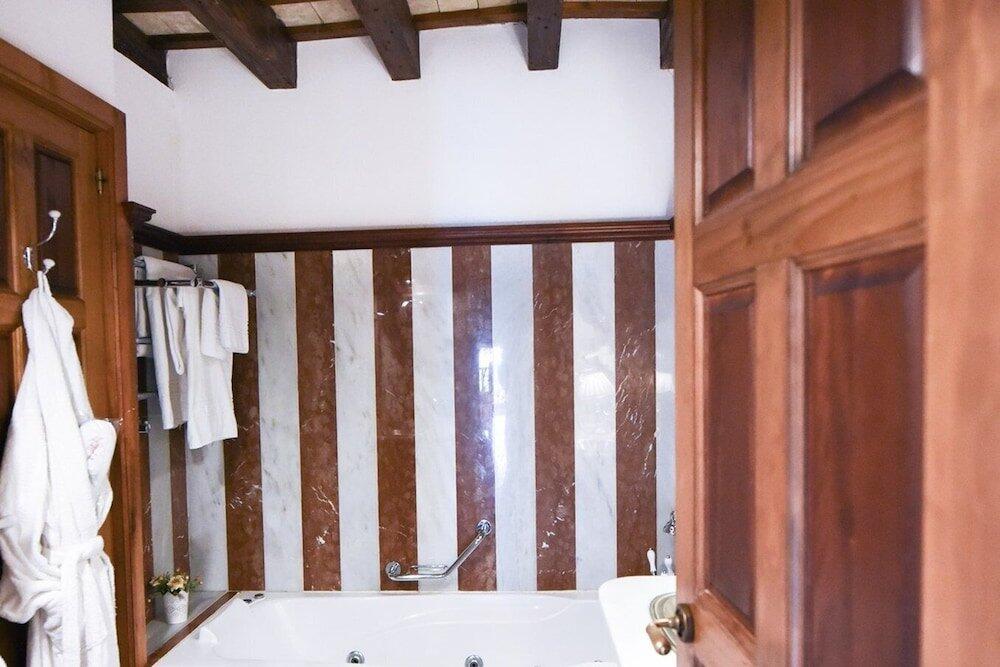 Foto de una habitación de Hotel Las Casas de la Judería
