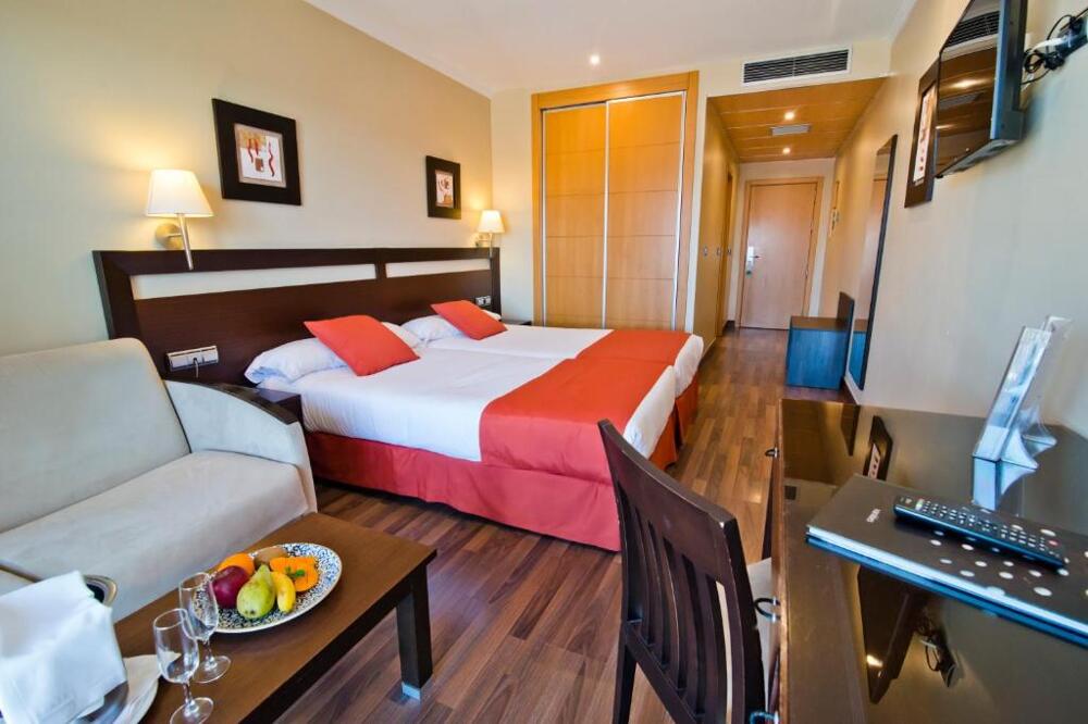 Foto de una habitación de Hotel Bahía Almuñecar