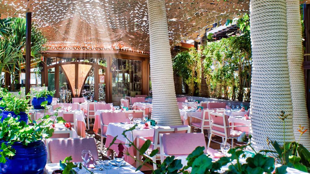 Dining – Hotel Parque Tropical