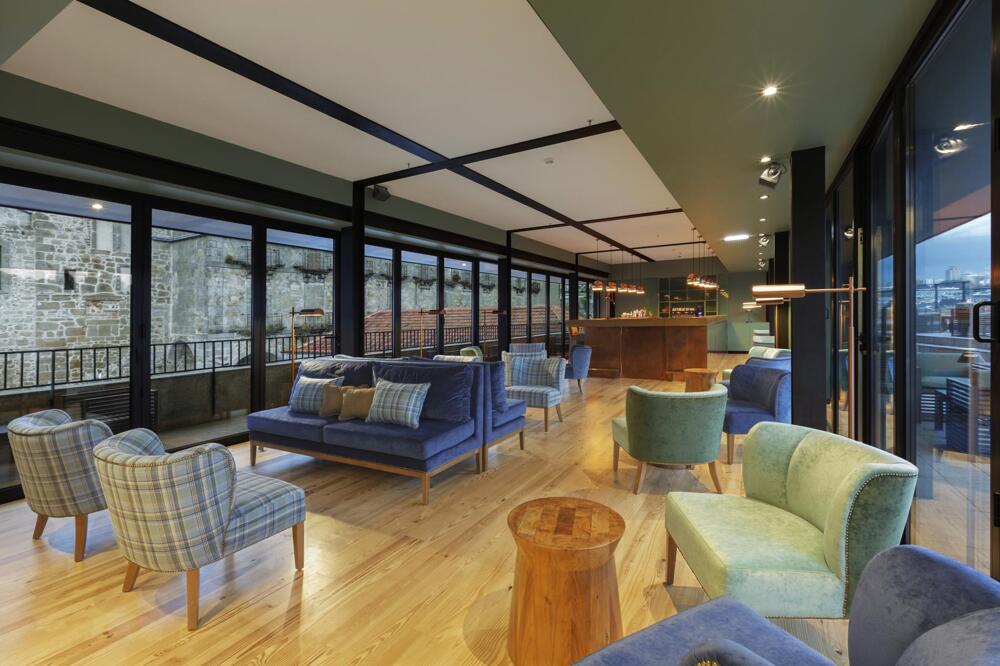 Foto de restauración de Neya Porto Hotel