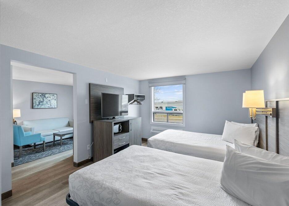 Foto de una habitación de Emerald Hotel &amp;amp; Suites