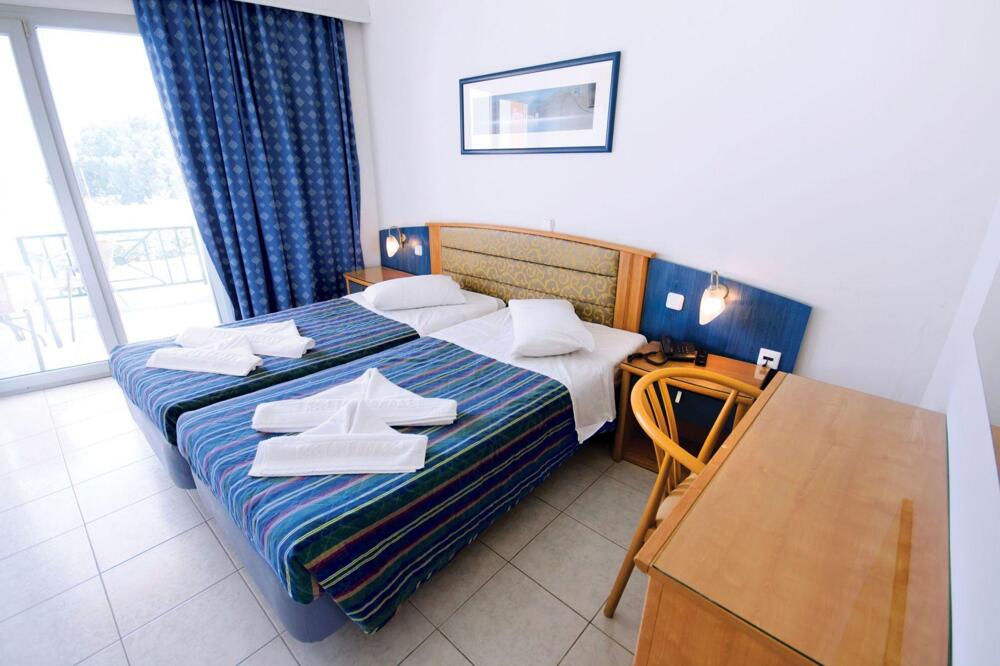Foto de una habitación de Hotel Kosta Palace