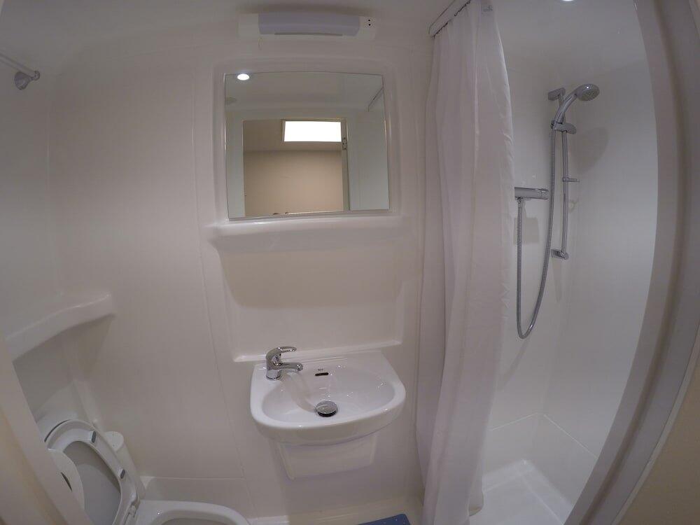 Foto del baño de Smart Russell Square Hostel
