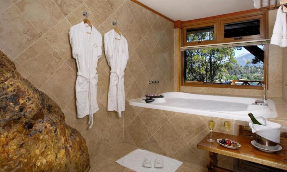 Foto del baño de Hotel Charming Luxury Lodge &amp;amp; Private Spa