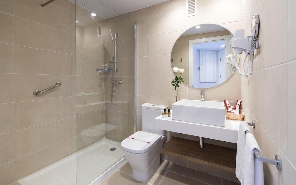 Foto del baño de Apartamentos Guitart
