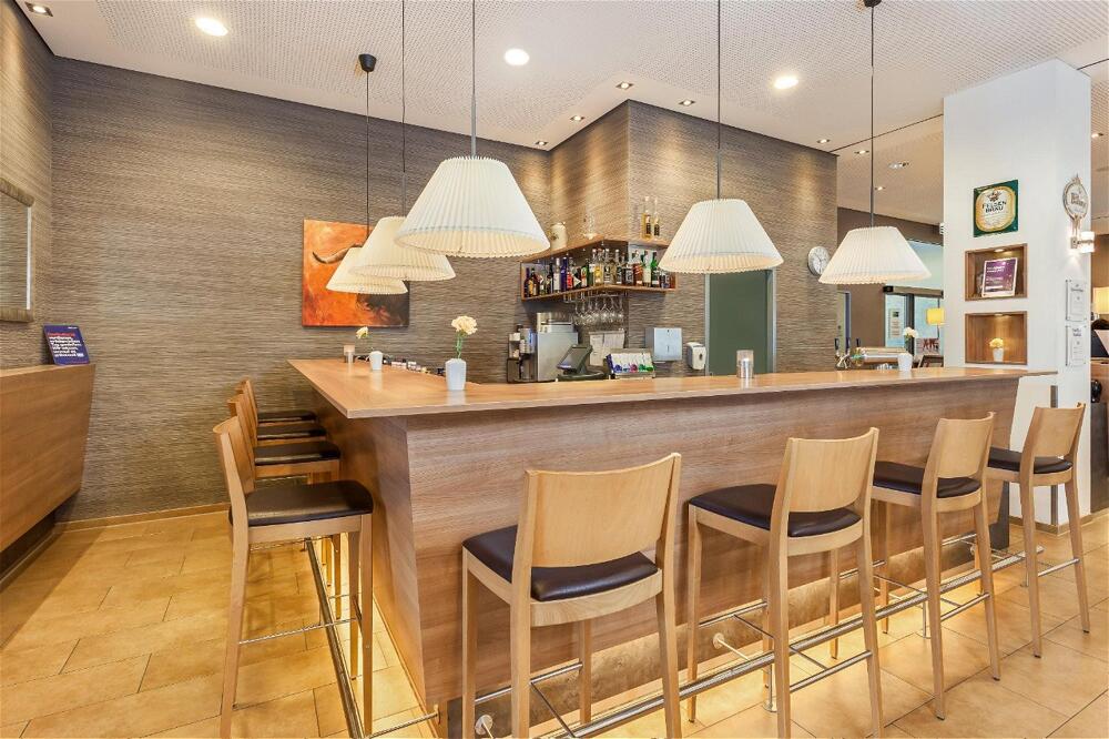 Foto de restauración de Hotel Holiday Inn Express Nürnberg-Schwabach