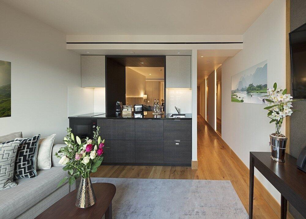 Foto de una habitación de Hotel Tower Suites by Blue Orchid