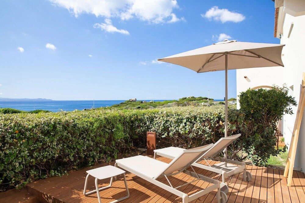 Foto de una habitación de Hotel Mangia&amp;#039;s Santa Teresa Sardinia, Curio Collection by Hilton