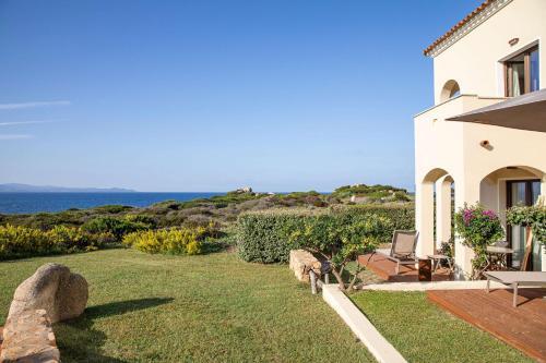 Foto del entorno de Hotel Mangia&amp;#039;s Santa Teresa Sardinia, Curio Collection by Hilton