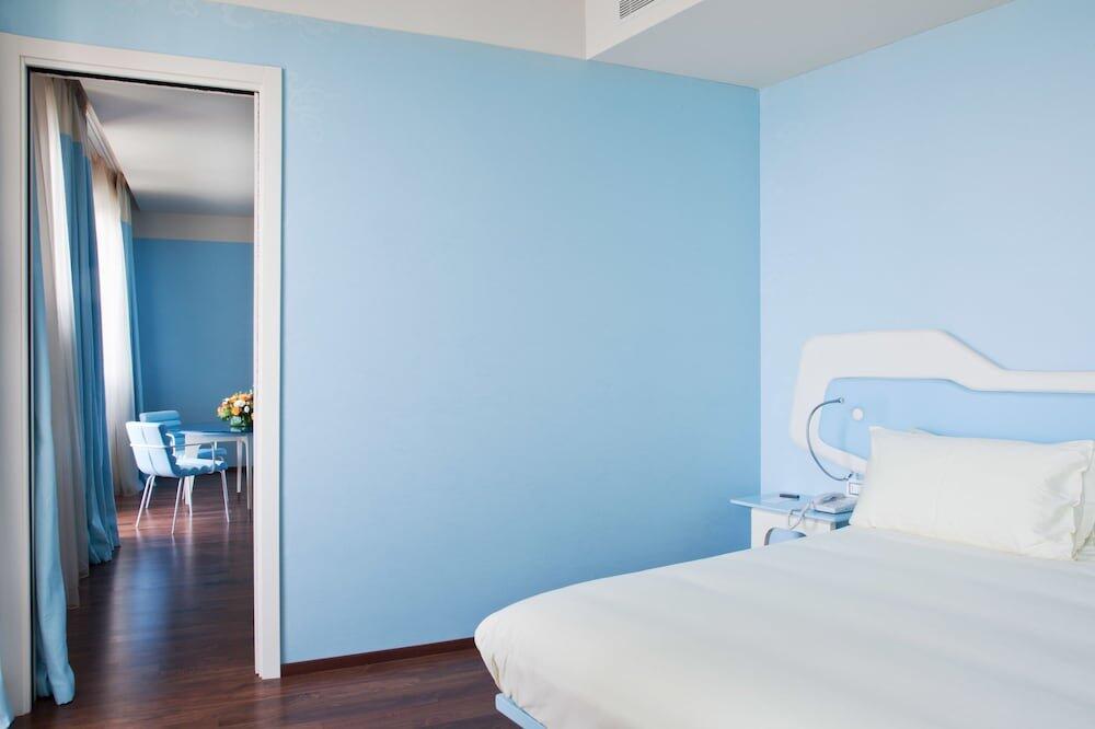 Foto de una habitación de JR Hotels Bari Grande Albergo delle Nazioni
