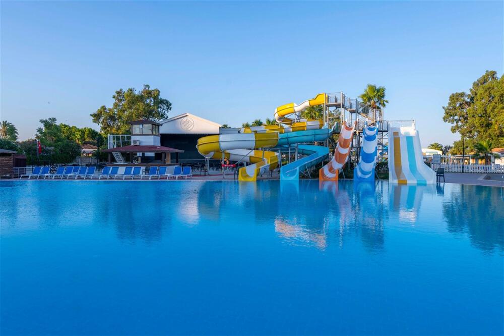 Foto de los servicios de Complejo Euphoria Palm Beach Resort