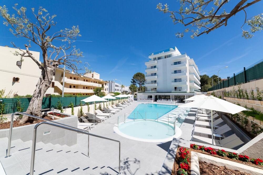 Foto del exterior de Reverence Life Hotel - Adults Only