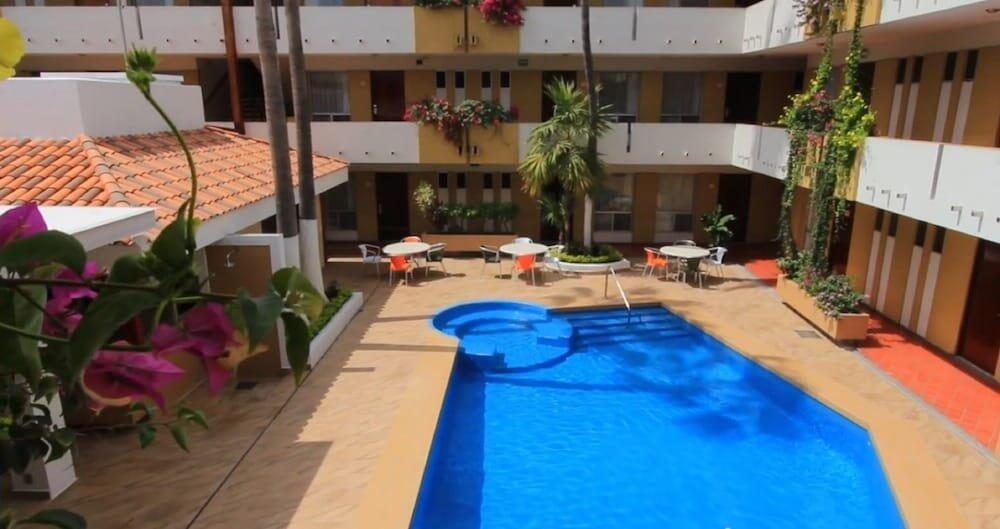 Foto de los servicios de Hotel Azteca Inn