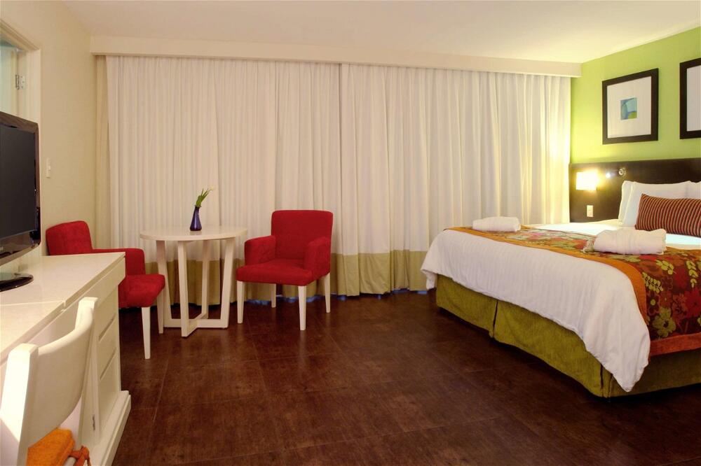 Foto de una habitación de Hotel Emporio Mazatlan