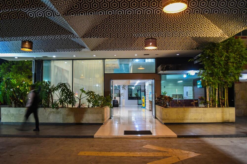 Photo – Hotel Portonovo Plaza Expo