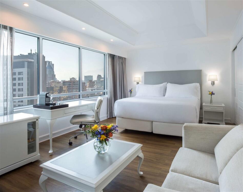 Foto de una habitación de Hotel NH Collection Plaza Santiago