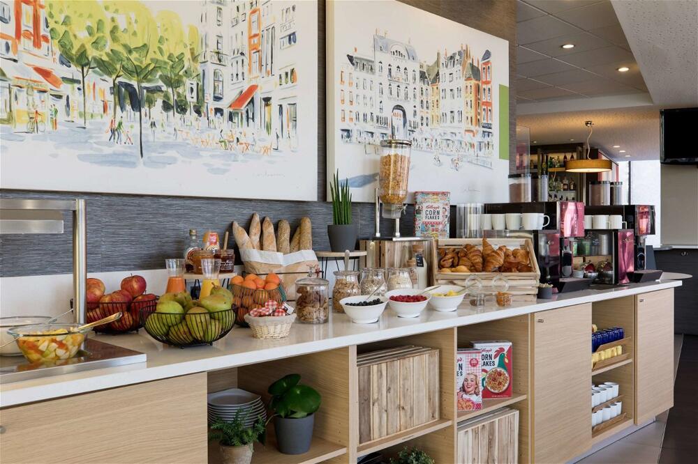 Foto de restauración de Hotel Park Inn by Radisson Lille Grand Stade