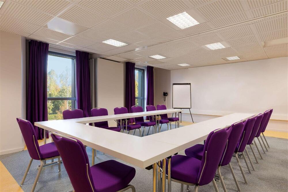 Foto de los servicios de Hotel Park Inn by Radisson Lille Grand Stade