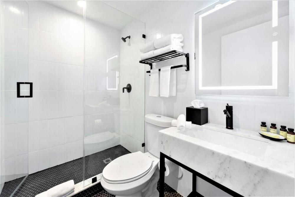 Foto del baño de Hotel Urbanica Fifth