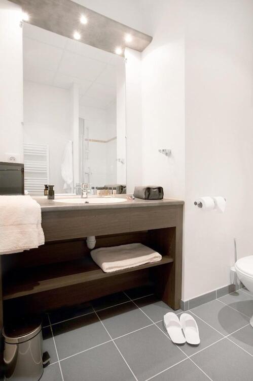 Foto del baño de Aparthotel Residhome Reims Centre