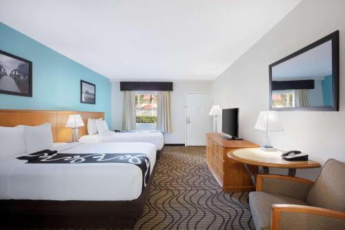 Foto de una habitación de Hotel La Quinta Inn by Wyndham Cocoa Beach-Port Canaveral