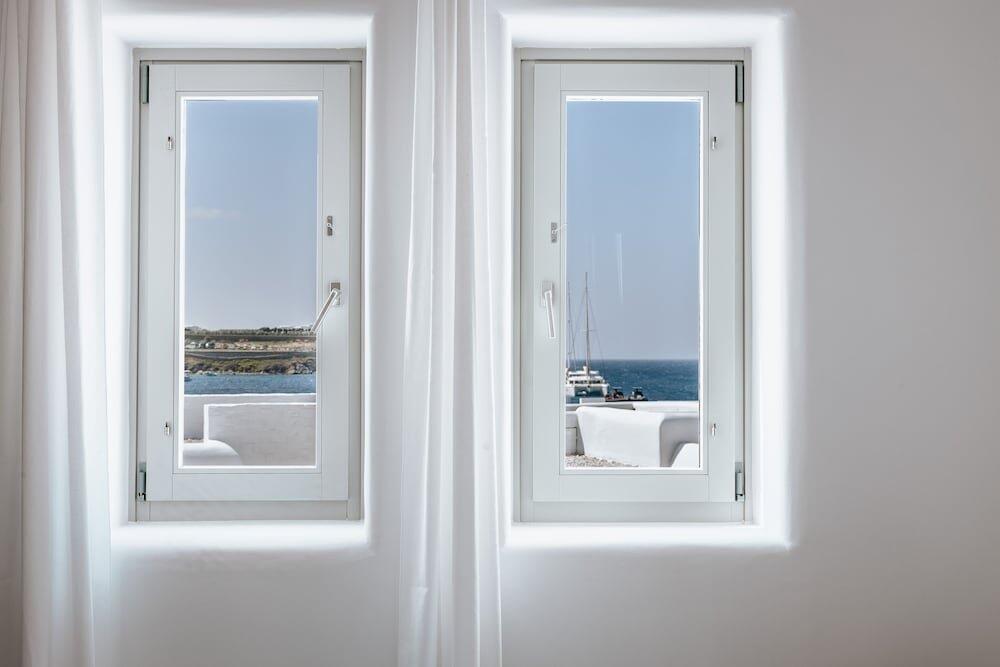Foto de una habitación de Mykonos Ammos Hotel - Small Luxury Hotels of the World