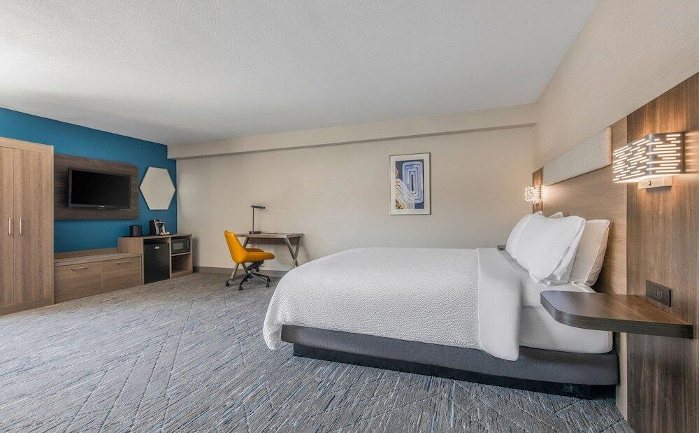 Foto de una habitación de Holiday Inn Express San Diego South - National City, an IHG Hotel