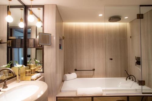 Foto del baño de Jumeirah Beach Hotel