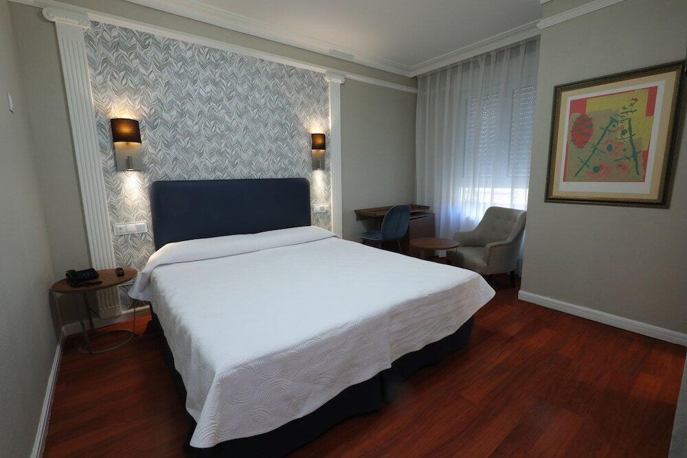 Foto de una habitación de Hotel Sercotel Corona de Castilla