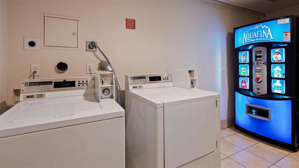 Foto de los servicios de Best Western Plus Villa Del Lago Inn