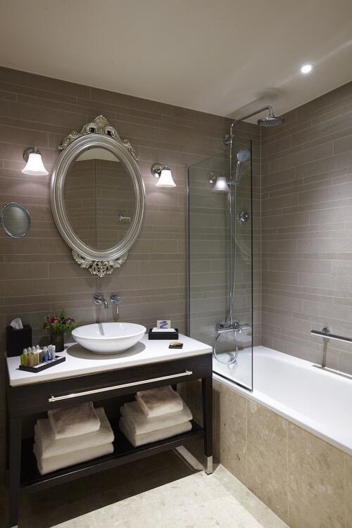 Foto del baño de Hotel La Clef Louvre Paris by The Crest Collection