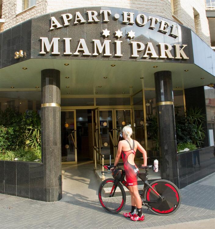 Foto del exterior de Aparthotel Miami Park