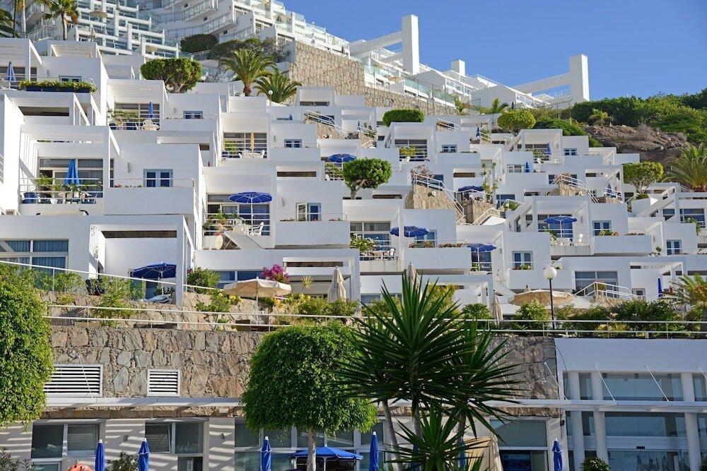 Foto del exterior de Apartamentos Bahia Blanca