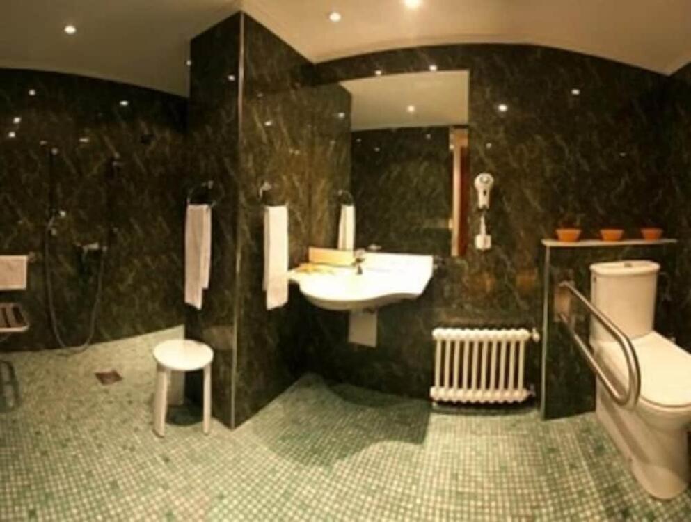 Foto del baño de Hotel Urpí