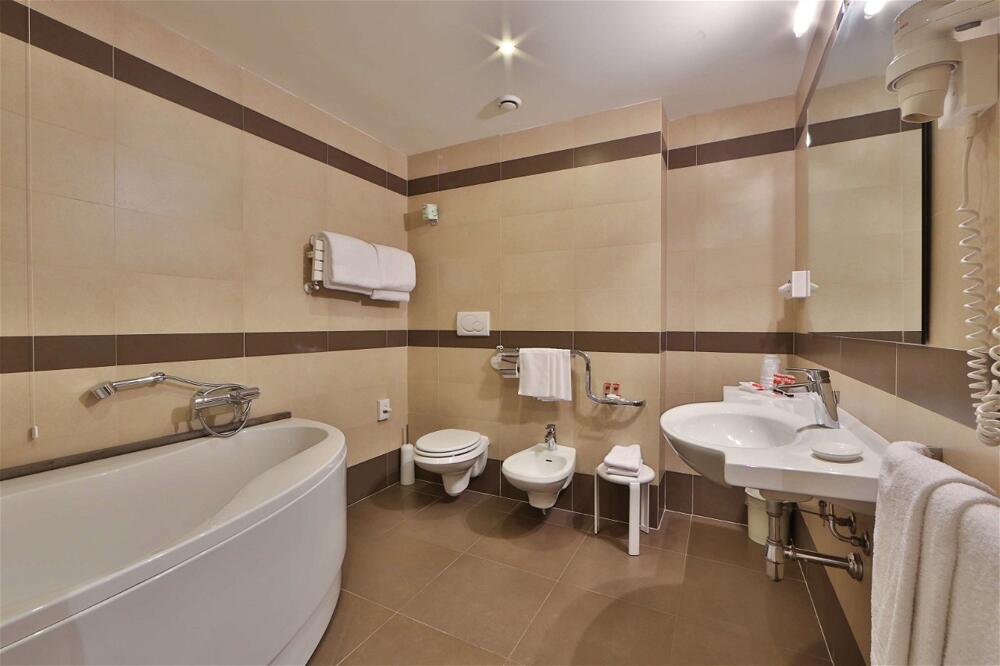 Foto del baño de Best Western Grand Hotel Guinigi