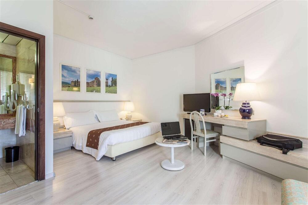 Room – Etrusco Arezzo Hotel, Sure Hotel Collection by Best Western