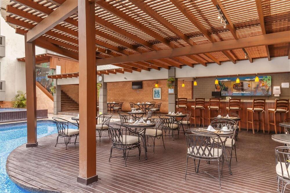 Foto de restauración de Hotel Barceló Guatemala City