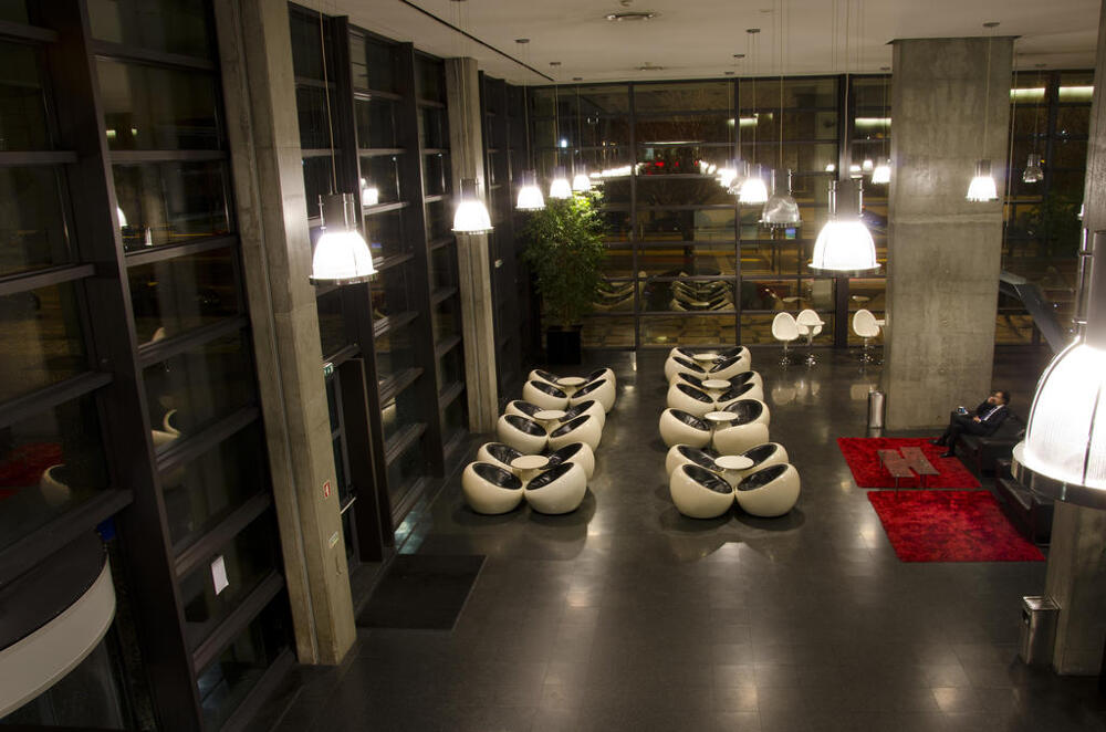 Foto de las zonas nobles de VIP Executive Arts Hotel