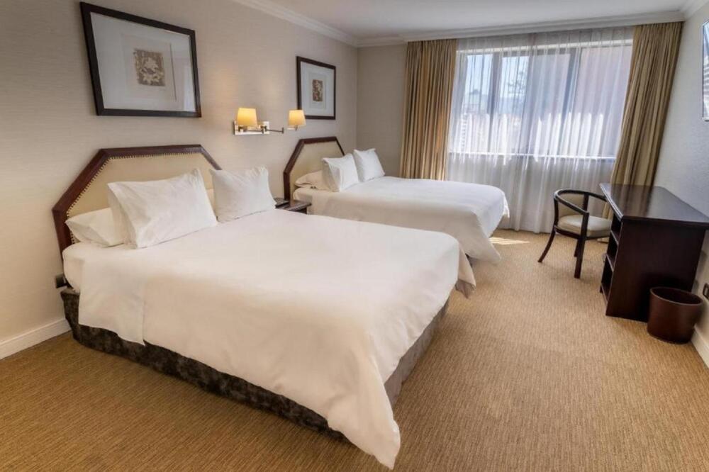 Foto de una habitación de Hotel Wyndham Garden Santiago Kennedy
