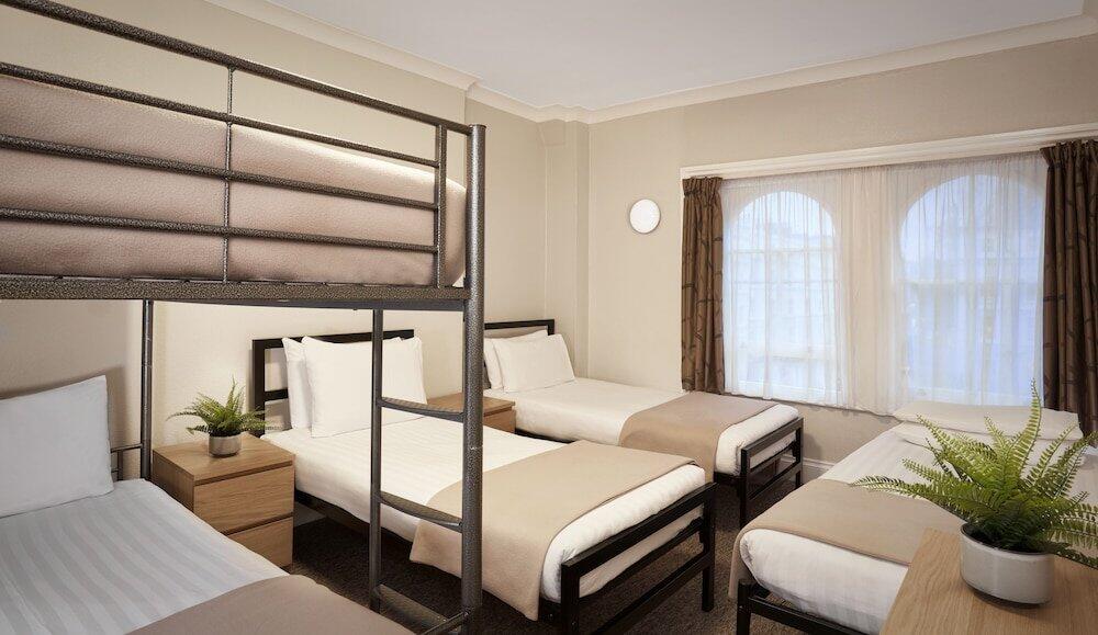 Foto de una habitación de Lords Hotel