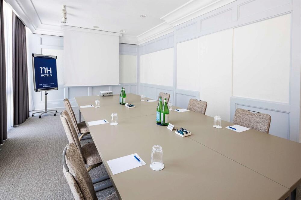 Foto de los servicios de Hotel NH Luxembourg
