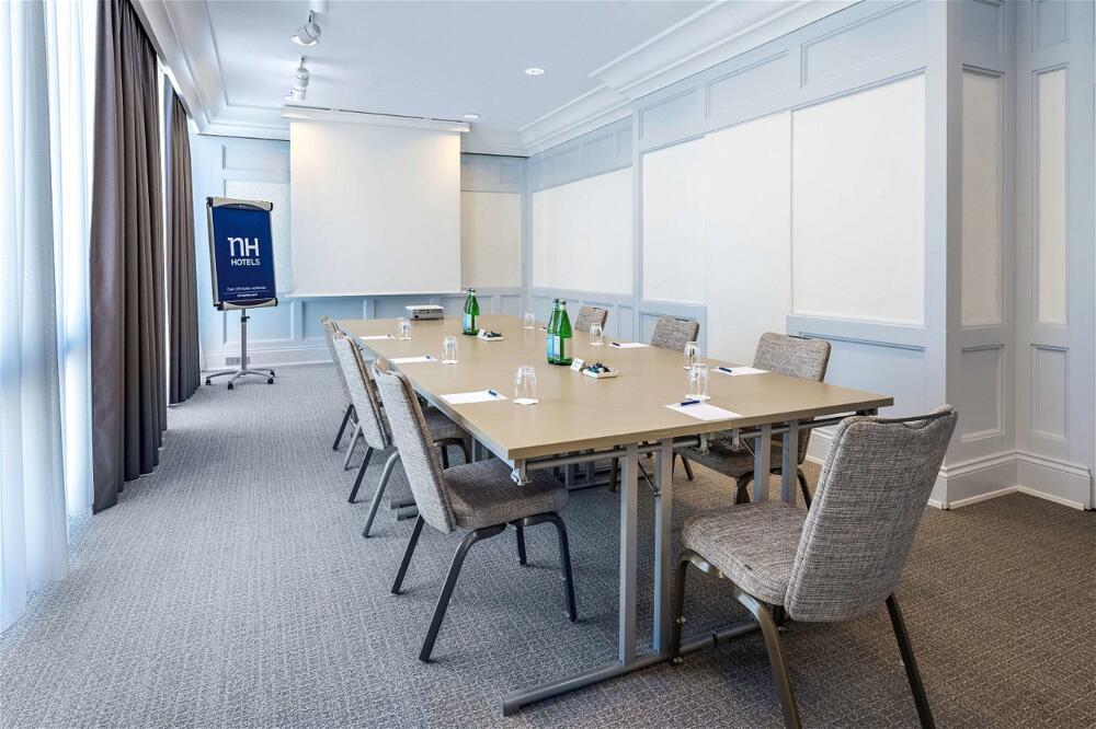 Foto de los servicios de Hotel NH Luxembourg