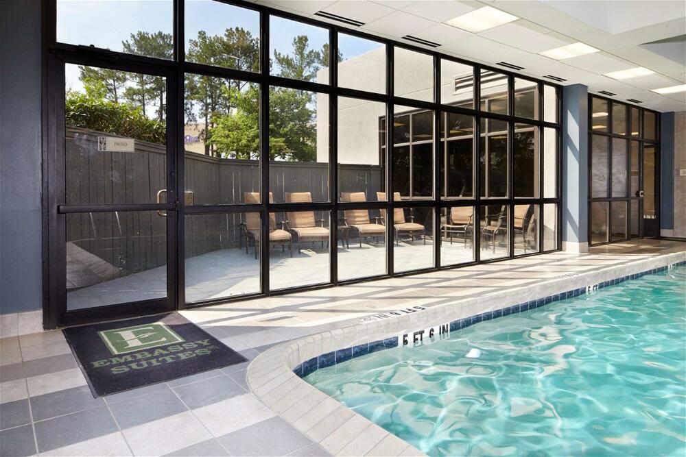 Foto de los servicios de Hotel Embassy Suites Atlanta - Galleria