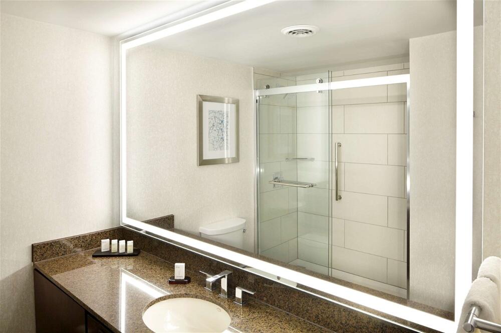 Foto del baño de Hotel Embassy Suites Atlanta - Galleria