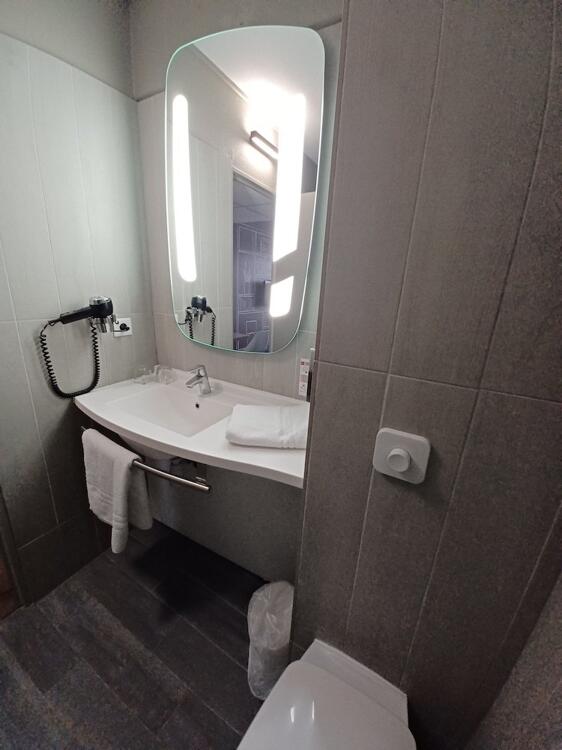Foto del baño de Hôtel Ibis Toulouse Purpan