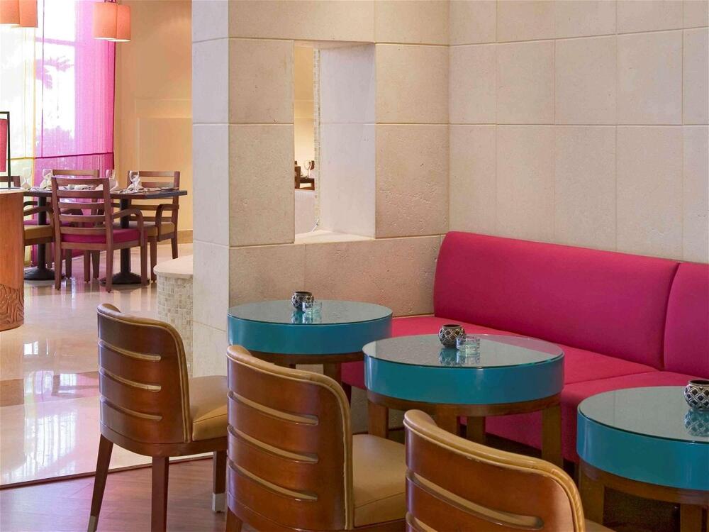Foto general de Hotel Novotel Cairo 6th Of October