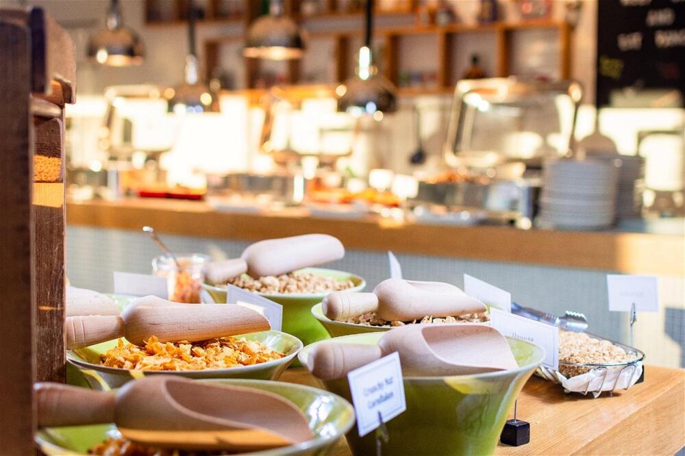 Dining – Holiday Inn Liverpool City Centre, an IHG Hotel