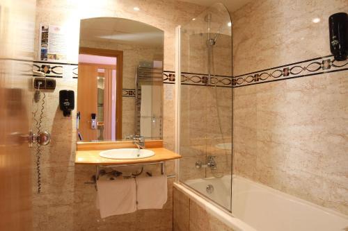 Foto de una habitación de Hotel Cerdanya EcoResort