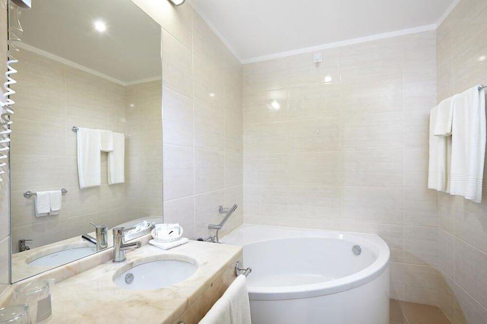 Foto del baño de Hotel Madeira