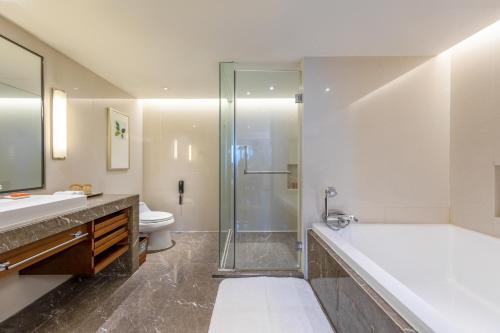 Foto del baño de Crowne Plaza Guangzhou City Centre, an IHG Hotel